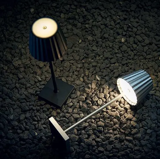 Neues Design Poldina Nordic Metall-Schreibtischlampe, dekorative kabellose Tischleuchten, wiederaufladbare Batterie, multifunktionale tragbare Outdoor-Dekoration, Camping-Nachtlichtlampen