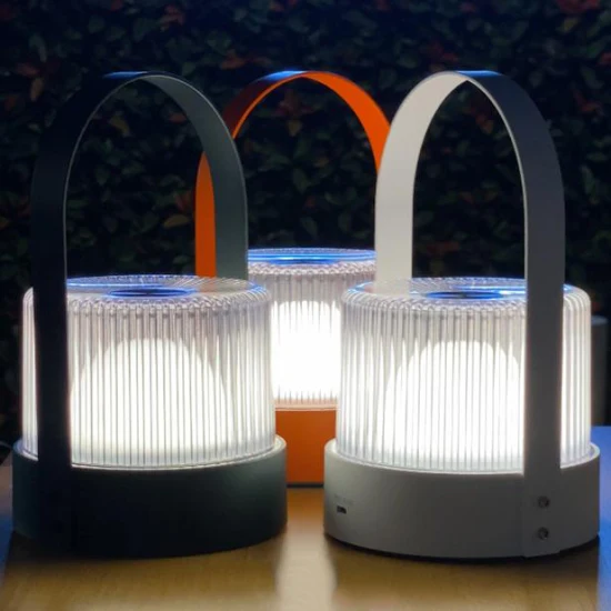 Hisoon LED dekorative batteriebetriebene wiederaufladbare tragbare Camping-Schlafzimmer-Wohnzimmer-Tischleuchte