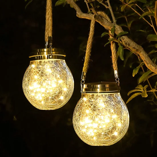 Wasserdichte IP65 dekorative hängende dekorative Crackle-Glaskugel-Solarlaterne für den Außenbereich im Innenhof, auf der Terrasse, auf dem Weg